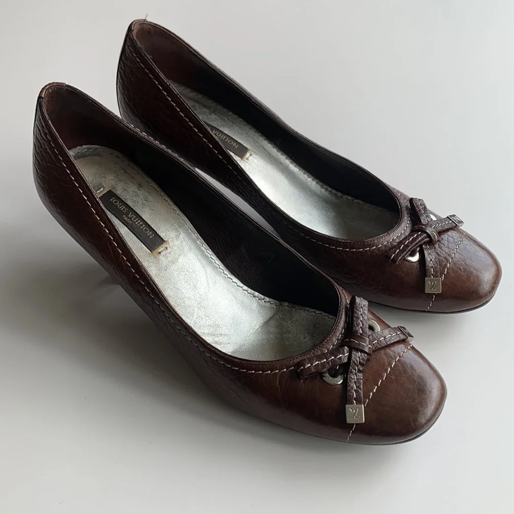 Louis Vuitton Brown Leather Heels With Bow Size 37 - Picture 2 of 14